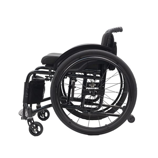 02 Portable Sports Wheelchair YSM2113 with Inflatable Rear Tires